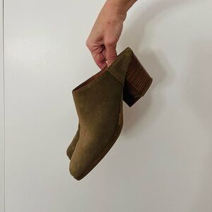 Natalia Blanco Khaki / Army Green Suede Women's Mules